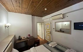 Le Safran Suite Hotel